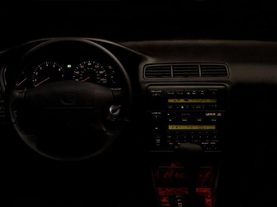  Lexus ES300 1992 года  (фото 3 из 27)